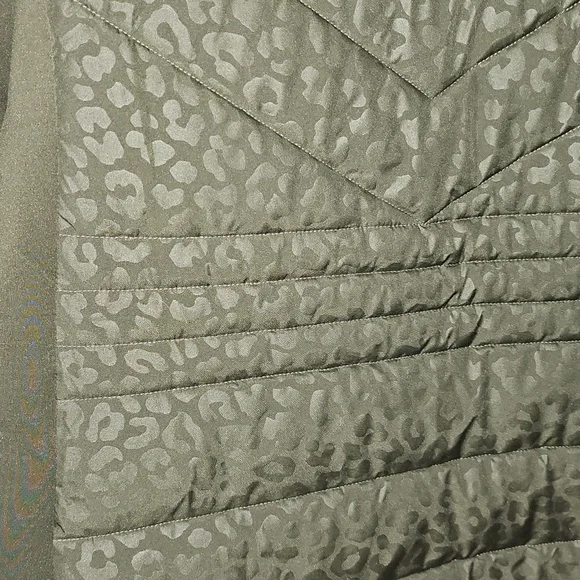 Michael Kors Olive Puffer Jacket with Faux Fur Trim - Picture 6 of 9